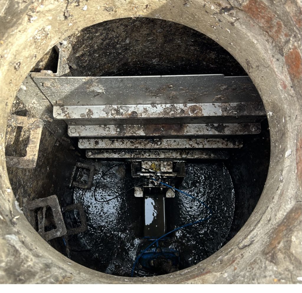 Smart Network Retrofit Sewer Flow Regulator